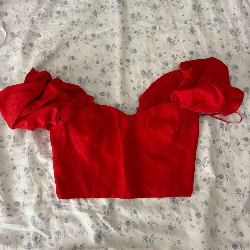 Chic Black Crop Top with Lace Detail